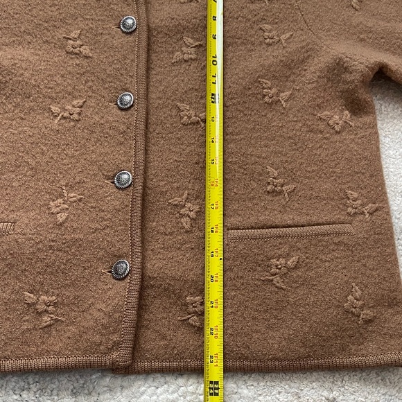 Vintage Wool Button Front Cardigan with Floral Details - Picture 6 of 11